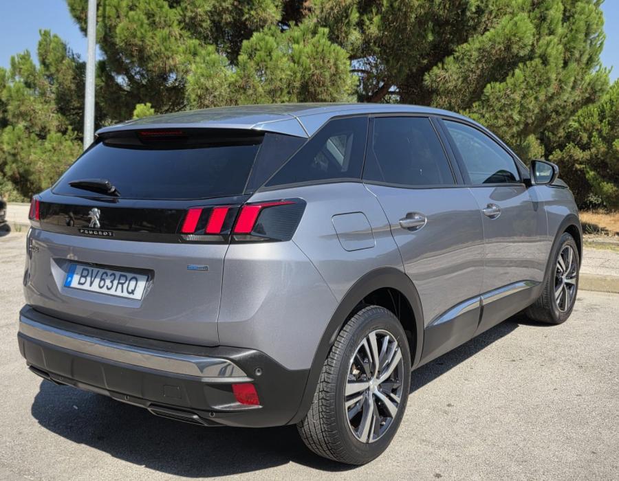 PEUGEOT 3008 ALLURE